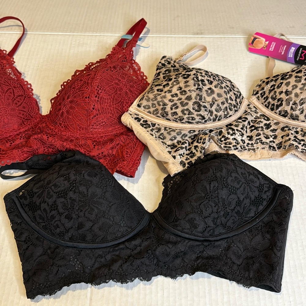 Maidenform Padded Convertible Wireless Bra 34C Black Burgundy Animal Print